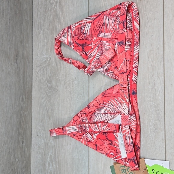 NWT Volcom Women Sea U soon Halter Eco True Swim bikini top sz L - Picture 6 of 8